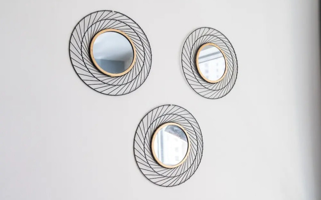 Refined 1BR Retreat in The Point Tower - Marina