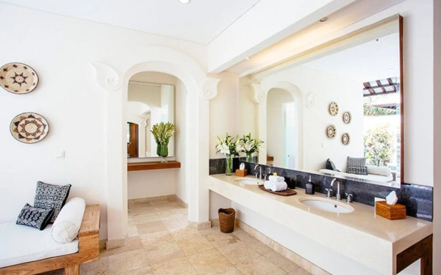 Fantastic 5 Bedroom Holiday Villa In Bali