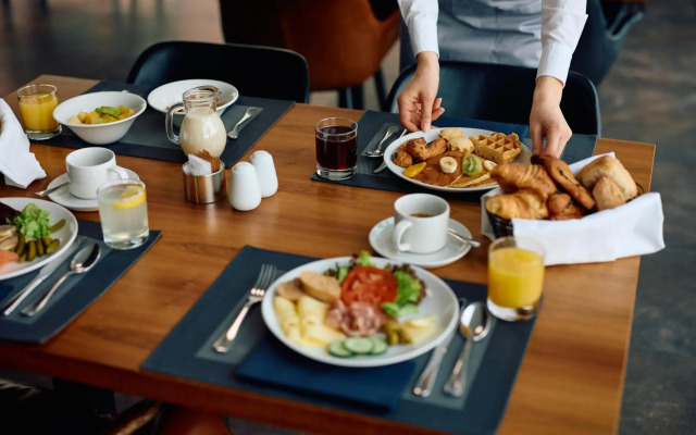 Golden Sands Hotel Apartments