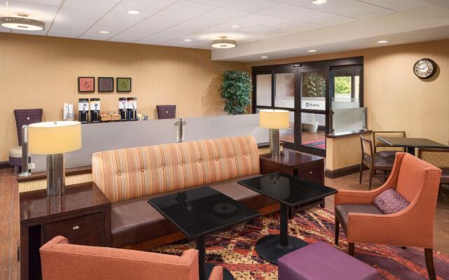 Hampton Inn Belle Vernon