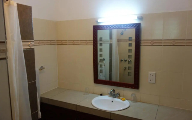 Diani Star Beds