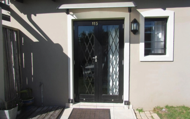 Santini Lace Self Catering Unit