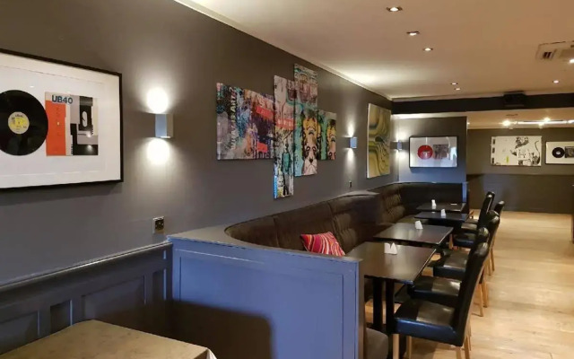 Lovat Hotel