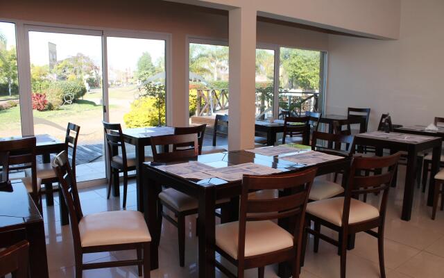 Brisas Del Lago Apart And Hotel