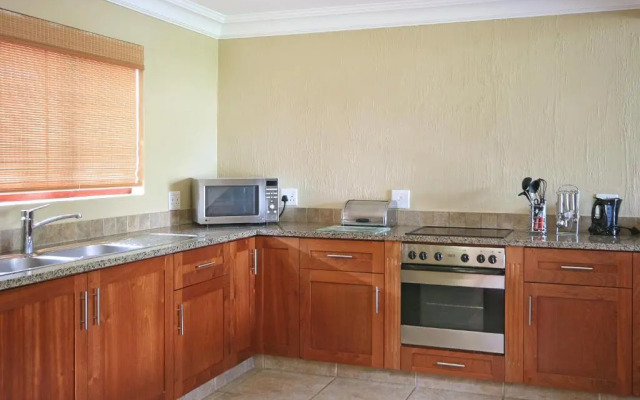 Champagne Castle Hotel