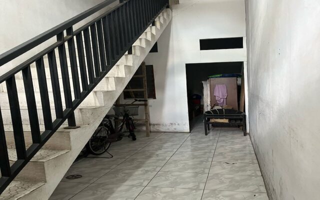 SPOT ON 93957 Henny Kost