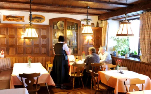 Hotel Restaurant Pension Krone Post