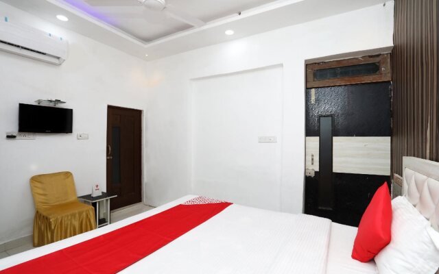 Tripathi Guest House by OYO Rooms