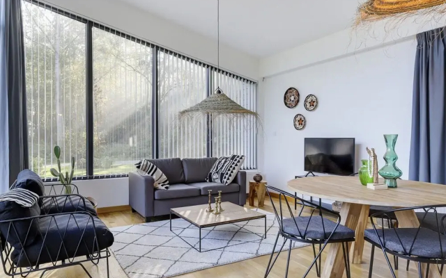 Getaway With Covered Veranda