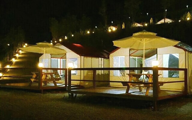 Yeongwol Dong-river Glamping&pension
