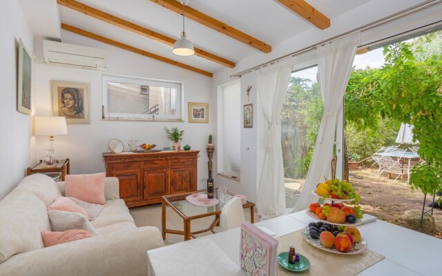 Beautiful Apartment in Rijeka With Wifi and 1 Bedrooms