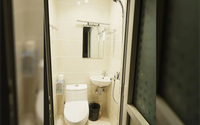 Xiang Shan Lin Hai Homestay