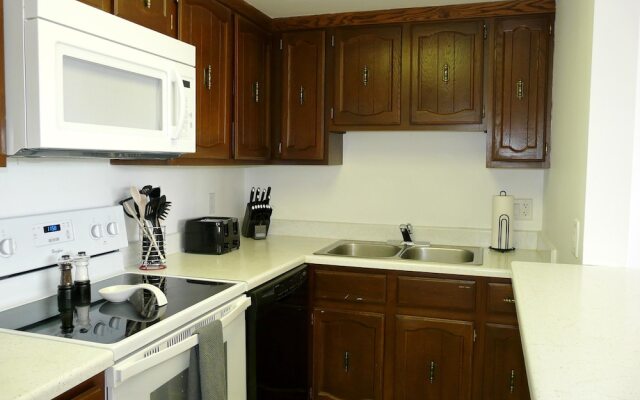 Inviting Beachfront Condo With Large Balcony and Pool