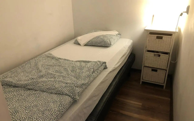Bed4U Grandma's House Late Check in