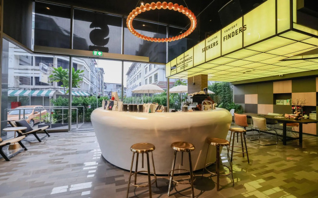 Seekers Finders Rama IV Hotel, SureStay Collection by BW