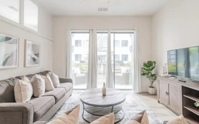 Cozy Apartment with WiFi 206