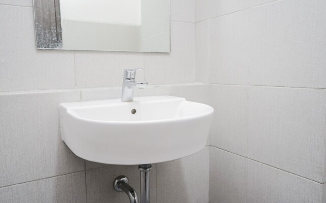 Comfy And Minimalist Studio At Bintaro Icon Apartment