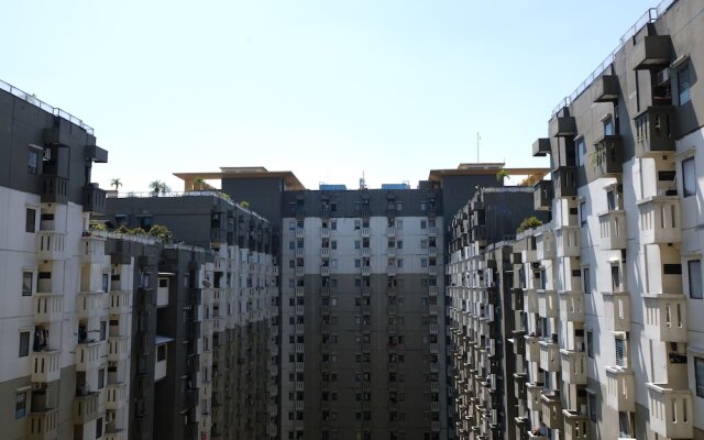 Strategic 2Br Gateway Ahmad Yani Cicadas Apartment