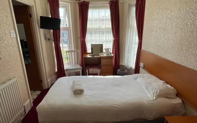 Fjaerland Hotel