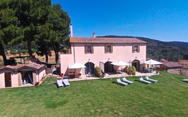 Heritage Holiday Home in Orbetello with Private Terrace