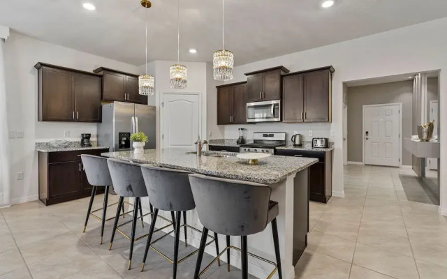NEW 6bedrooms Pool At Solterra