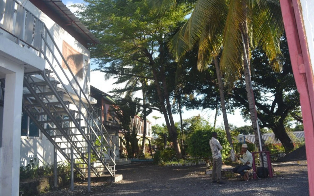 Hôtel Les Arcades