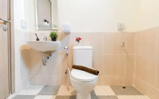 Simple And Bright 3Br At Meikarta Apartment