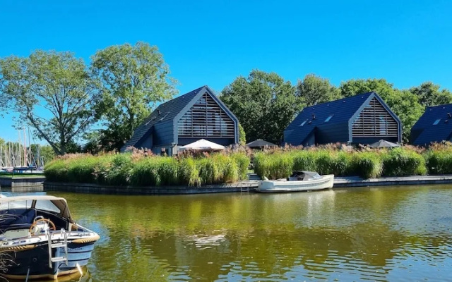 Modern Water Villa on the Frisian Water