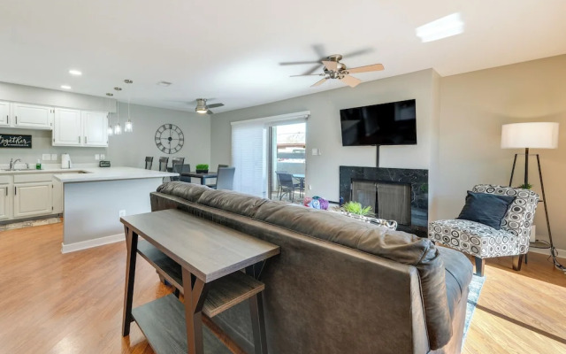 Patio & Pool Access: Modern Oasis 5 Mi to Asu!