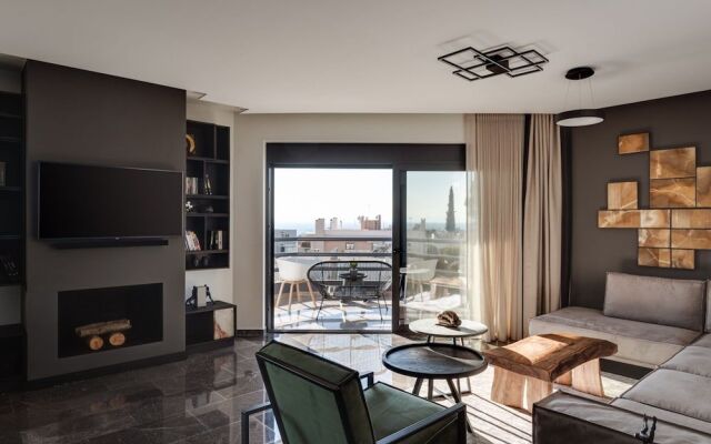 Athenian Riviera Luxurious Residence