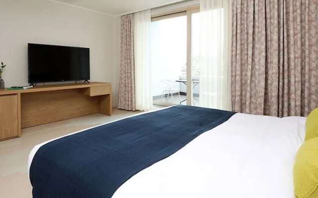 Jeju Bloom Hotel