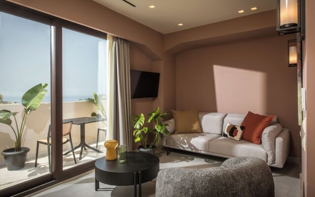 Centro Vero Suites by Omilos Hotels