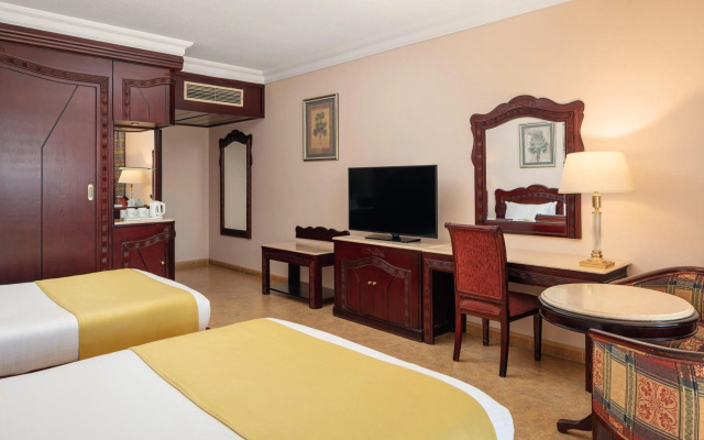Palm Royale Resort - Soma Bay