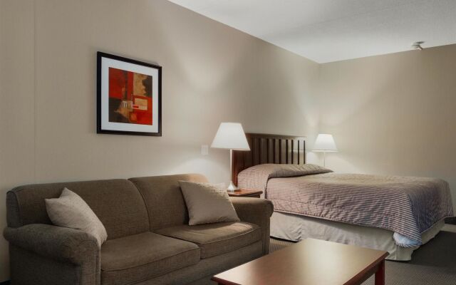 Travelodge Kingston LaSalle Hotel