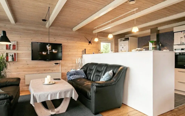 6 Person Holiday Home in Hals