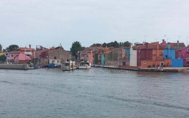 Venice Hotel On Boat
