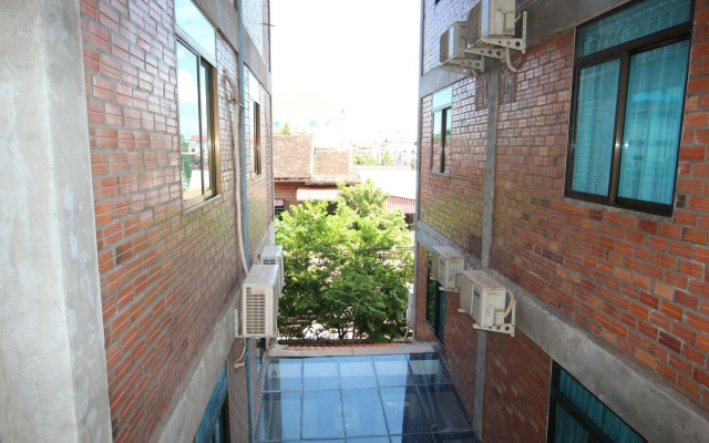Naga Angkor Hostel