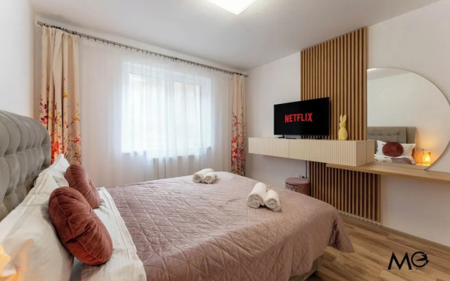 MoHost Sabina - Luxury with Balcony