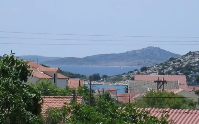 Den - With Pool - B1