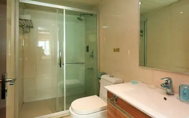 Fulide Holiday Hotel (Pangdonglai Branch, Pingyuan Road, Xinxiang)