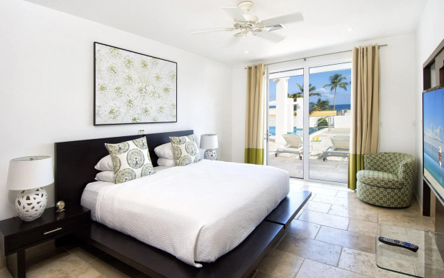 Coral Beach Club Villas & Marina