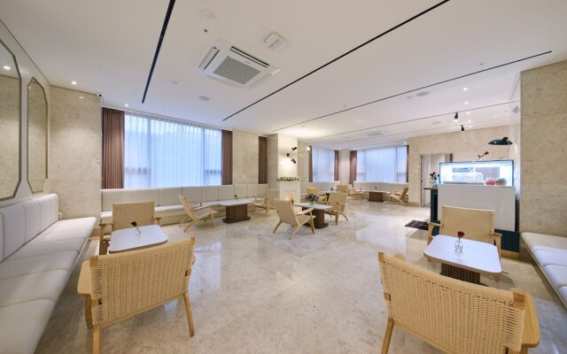 Gwangju H1 Hotel