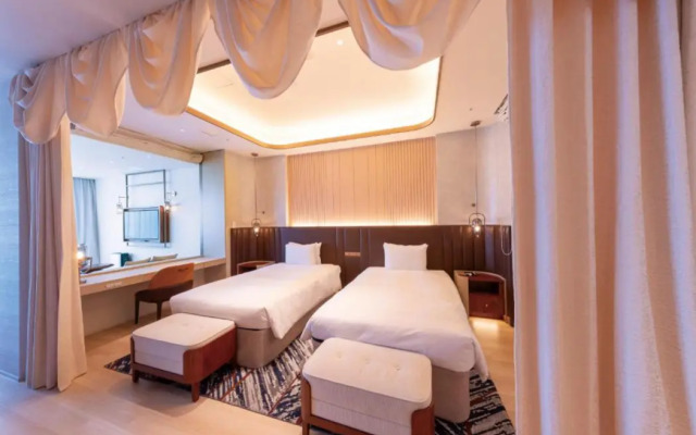 Hotel Springs Makuhari Premier