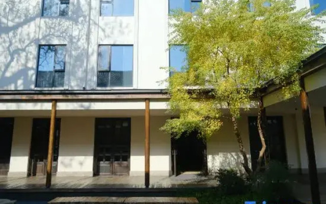 Yijian·6500 Hotel