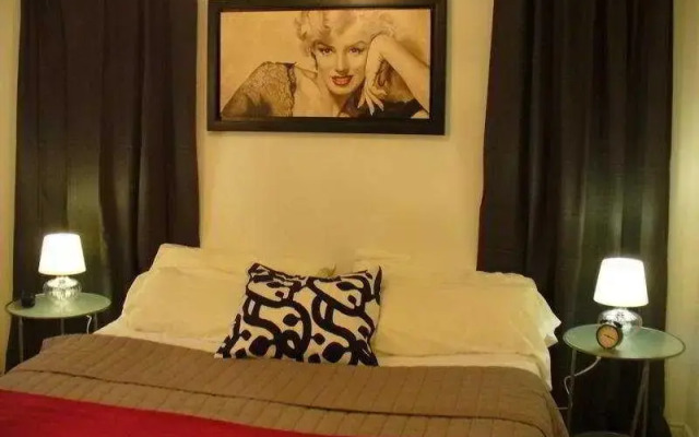 Exclusive Celebrity Hotel