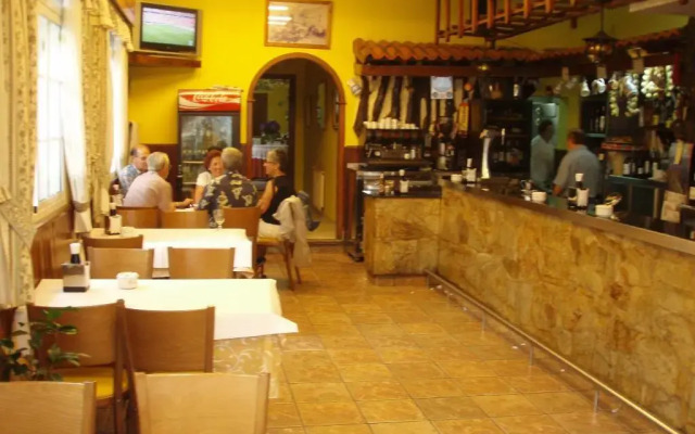 Hostal Restaurante La Cepa