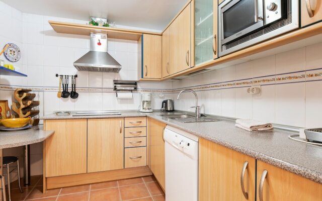 Pleasant Apartment in Marbella With Swimming Pool