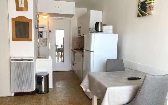 Appartement Balaruc-les-Bains, 1 pièce, 2 personnes - FR-1-553-61