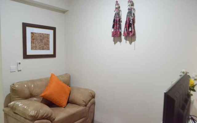 The Cabin Apartment Unit 9B07
