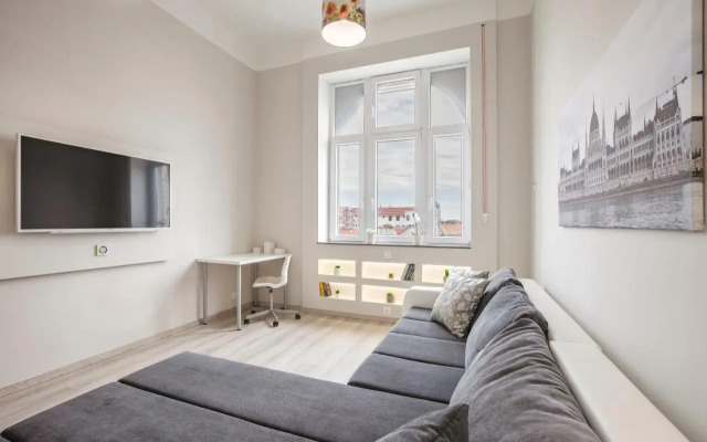 Kings Cross Apartment